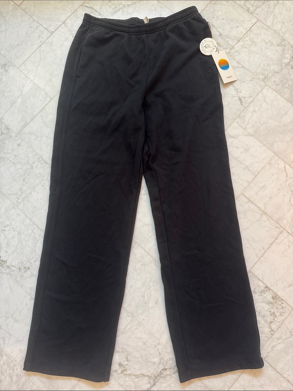 Vuori Black Straight-Leg Sweatpant for Women-Sedona style